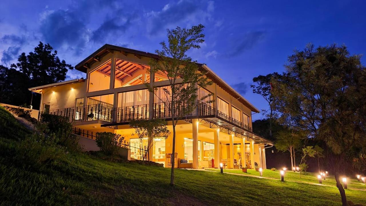 Pousada Fazenda Peroba Rosa Pedregulho Екстериор снимка